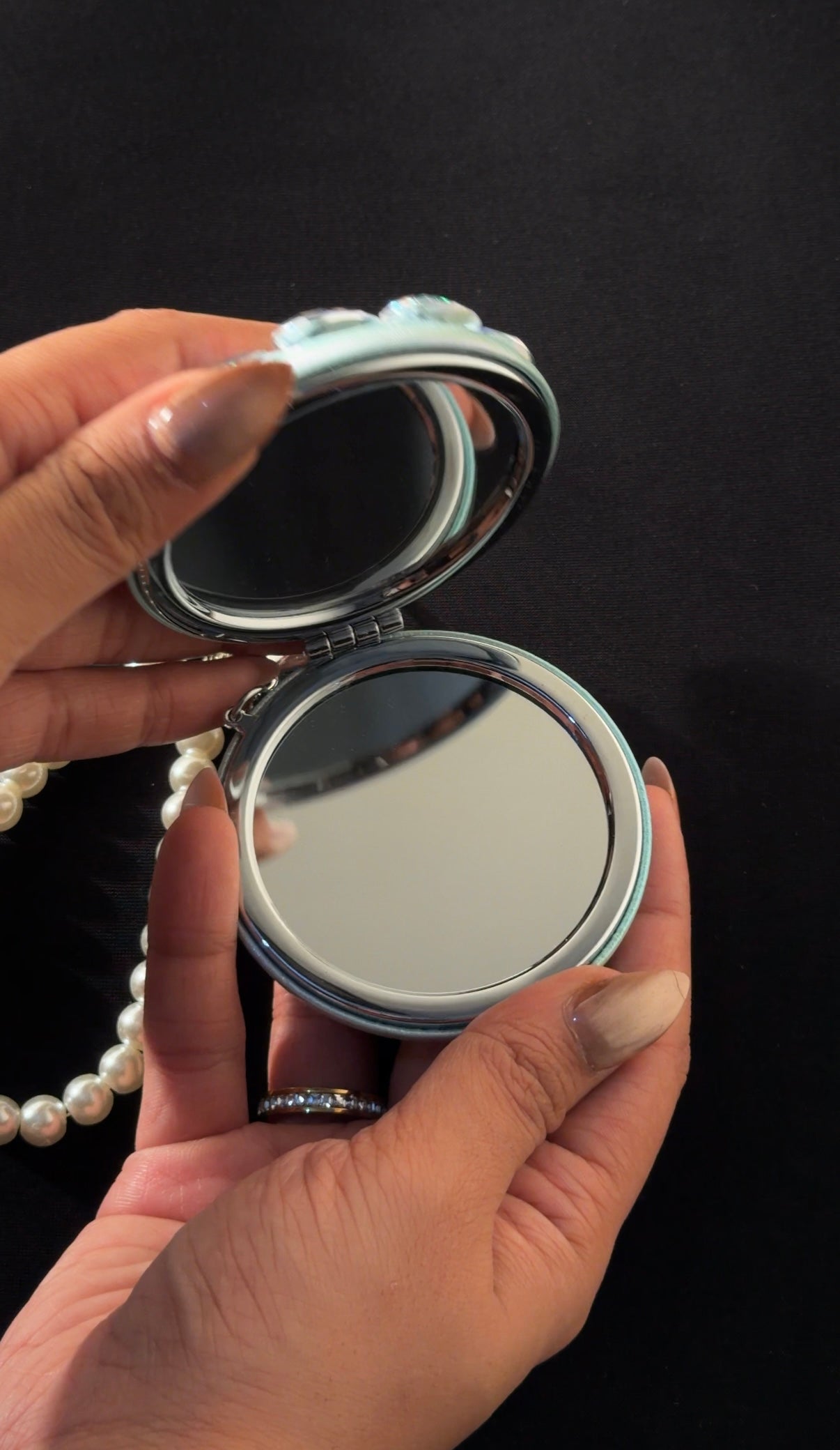 WHIMSY MIRROR CHARM