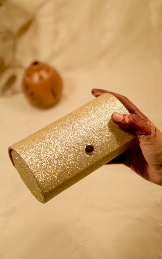 BANGLE CLUTCH