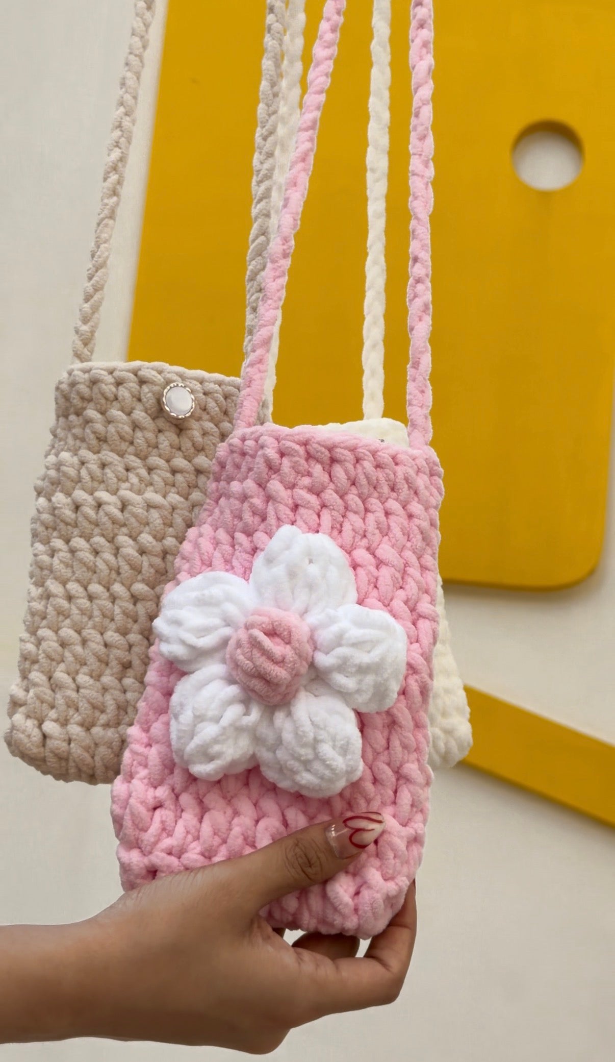 CROCHET PHONE SLING